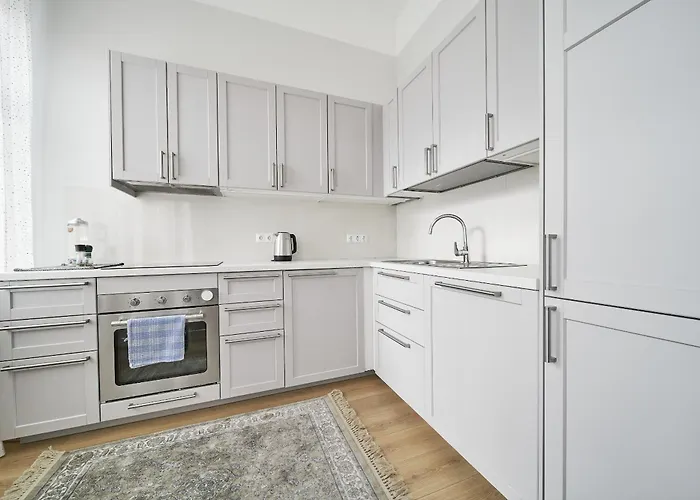 아파트 Bright And Warm Apartment, Centre *